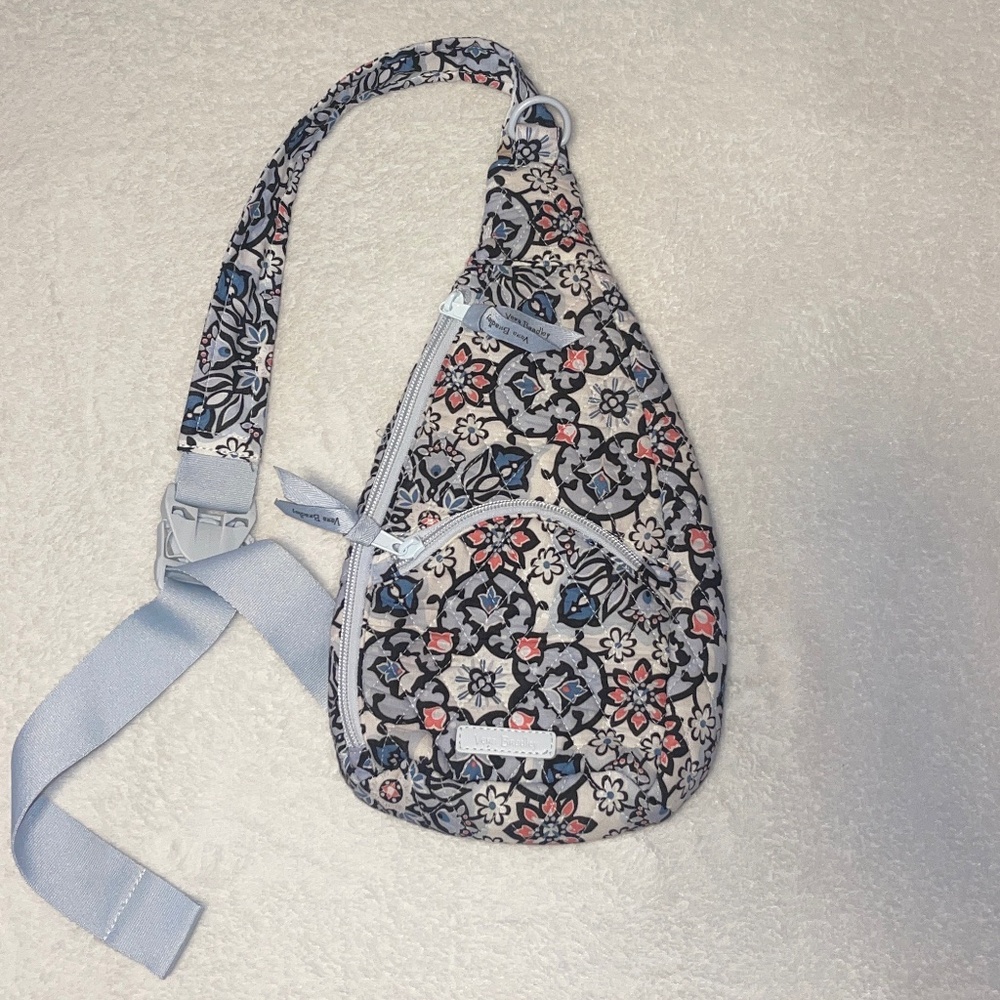 Vera Bradley Essential Backpack Sling Lisbon Medallion Print - Picture 1 of 5